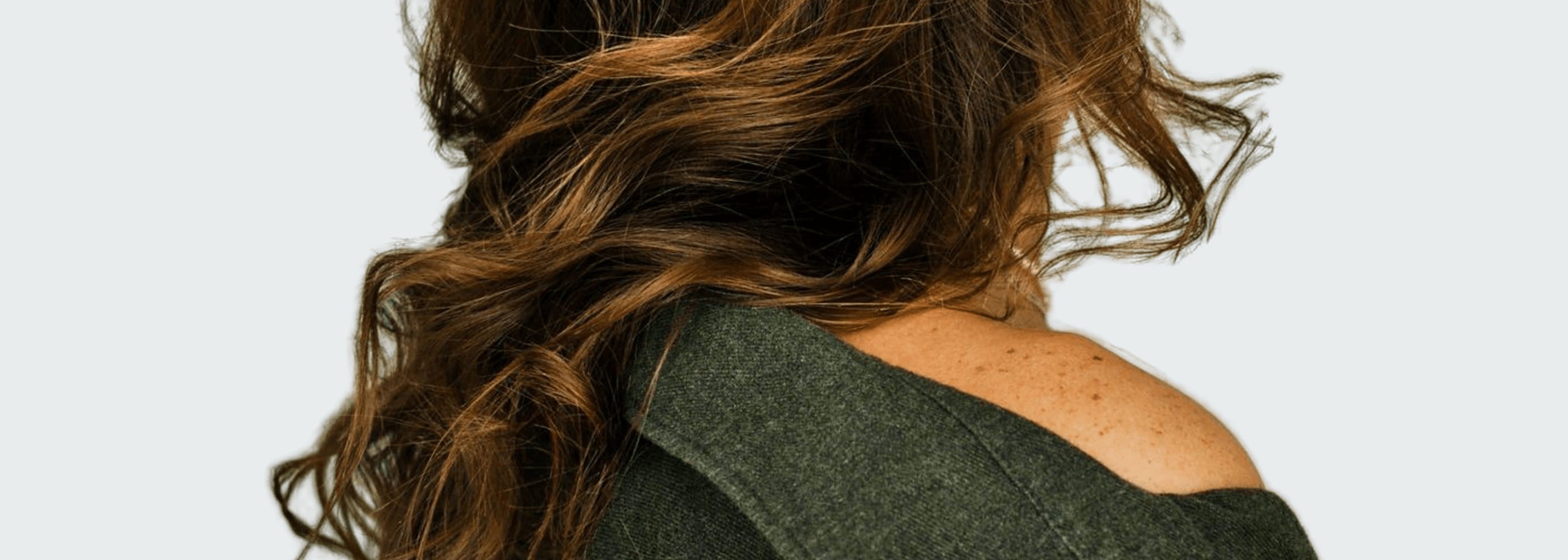 Traitement chute de cheveux : la routine anti-chute en 3 étapes quotidiennes